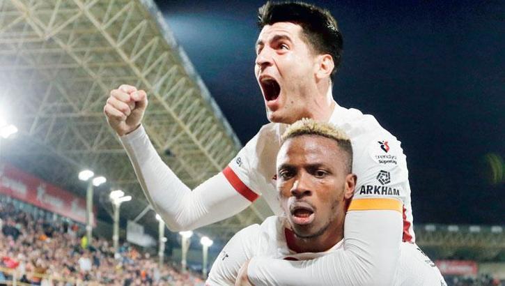 Osimhen Aslan’ı rotaya soktu