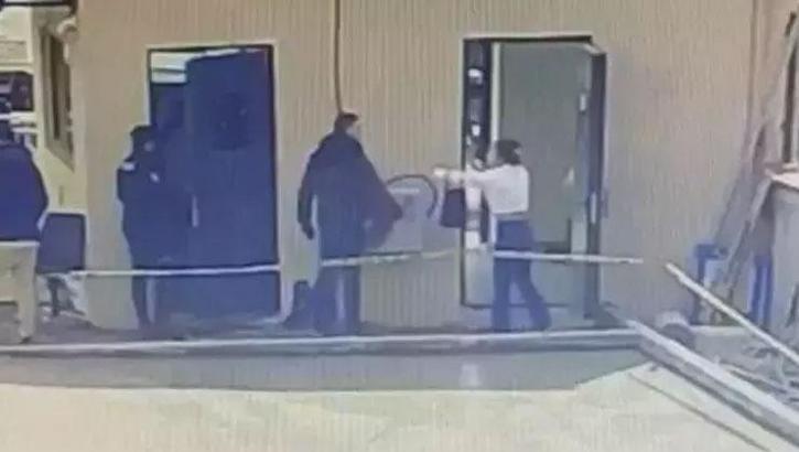 Şüpheli kadın karakolda ortalığı birbirine kattı! Kamerayı açıp polise saldırdı