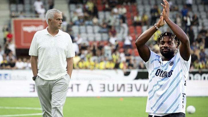 Maximin sosyal medyadan isyan etti, Mourinho'dan tepki gecikmedi: Yetenekli olduğunu bilmiyordum