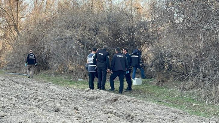 Kayseri’de bir garip olay! Boş bir arazide 1 kişi ölü, 3 kişi ise baygın halde bulundu