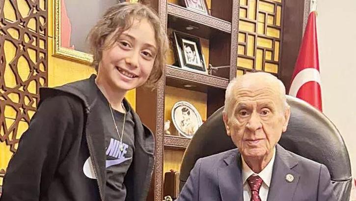 Ahen istedi, Bahçeli ‘Roblox’a el attı!