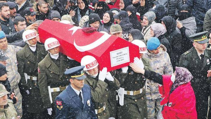 Şehit askere son veda