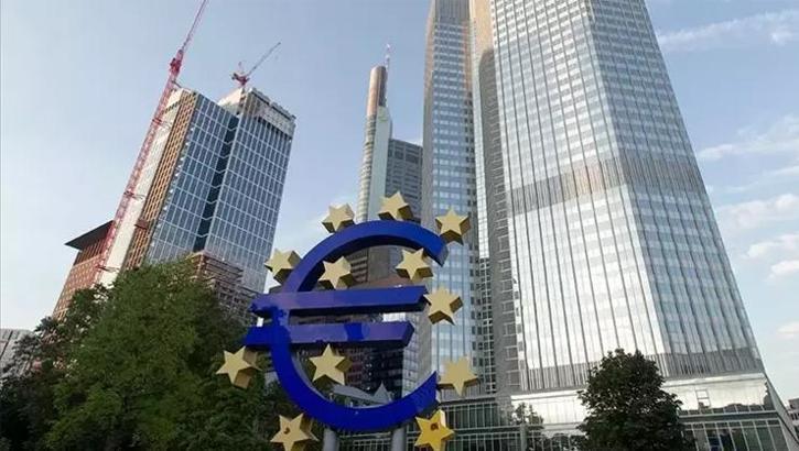 Avrupa Merkez Bankası'ndan faiz indirimi
