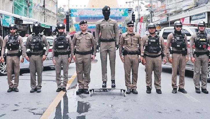 İşte robocop!