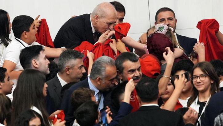 'Ülkenin geleceği evlatlarımıza emanet edildi'