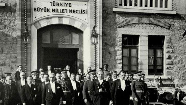 Milli iradenin simgesi TBMM 105 yaşında