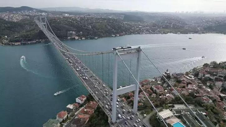 İstanbul depremi köprü ve otoyolları etkiledi mi? Bakan Uraloğlu açıkladı