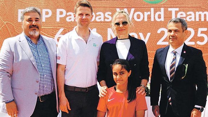Sadece kortta değil gönülde de mücadele