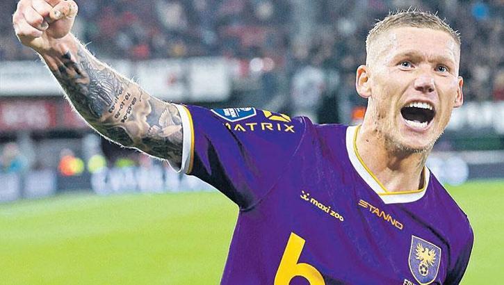 Yedek golcü Edvardsen