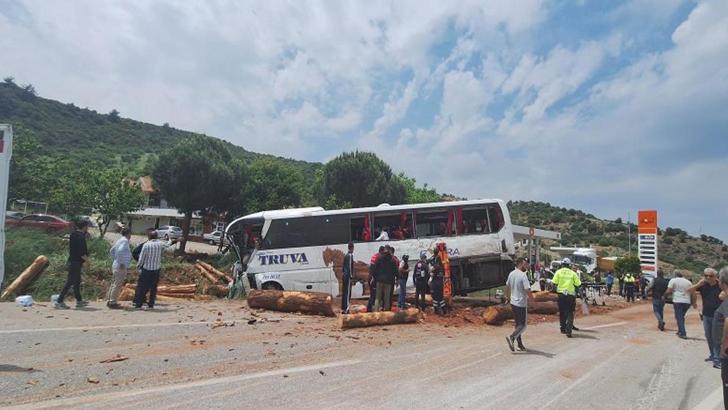 Çanakkale'de katliam gibi kaza! 8 kişi hayatını kaybetti
