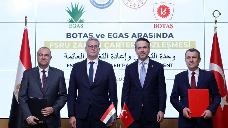 Türk FSRU’ya ilk yurt dışı görev