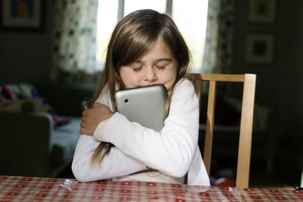 Çocuklarda tablet kullanımı sınırlandırılmalı