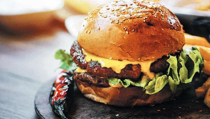 20 milyarlık hamburger yedik