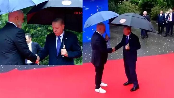 Cumhurbaşkanı Erdoğan Arnavutluk'ta... Resmi törende samimi anlar