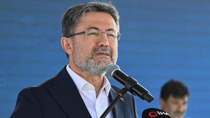 Tarım ve Orman Bakanı Yumaklı: Üreticilerimizi koruyan bir politika izlemeye gayret ediyoruz