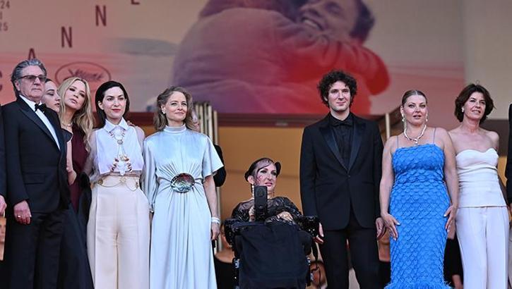 Cannes'da elektrik alarmı! Kapanış töreni öncesi acil önlem alındı