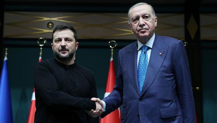 Cumhurbaşkanı Erdoğan, Ukrayna Devlet Başkanı Zelenski ile telefon görüşmesi gerçekleştirdi