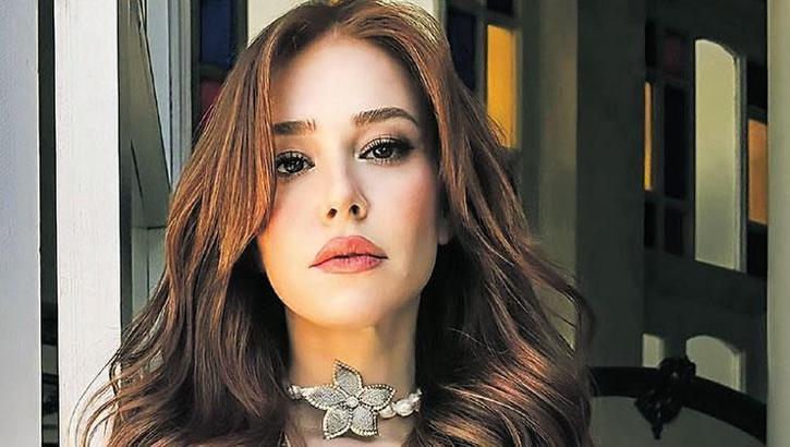 Elçin Sangu: Merak etmeyin iyiyim, bir sorunum yok