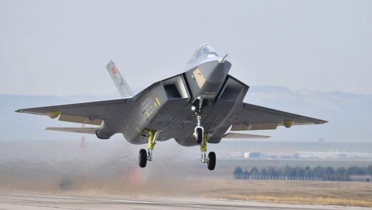 Newsweek 'KAAN'ı yazdı! 'ABD ile yarışan hayalet jet'