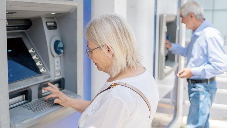 5 ayda emekliye % 15 memura % 8.6 fark