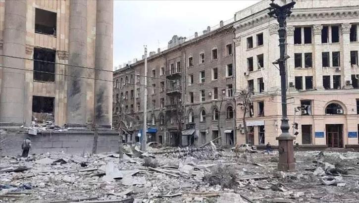 Rusya Harkov'u vurdu! En az 6 kişi hayatını kaybetti