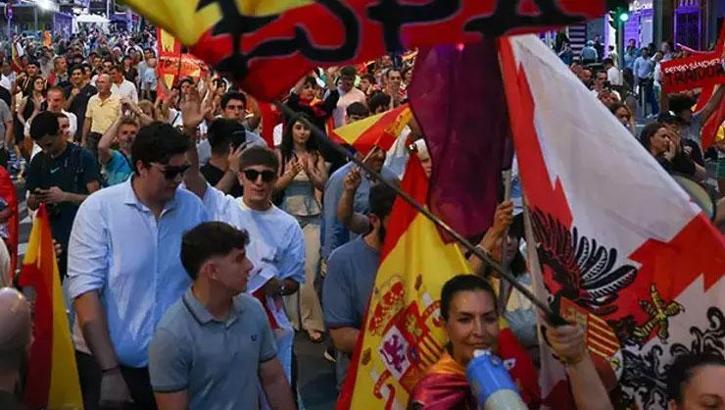 İspanya sokakları karıştı! Halk, Başbakan Sanchez'e tepkili