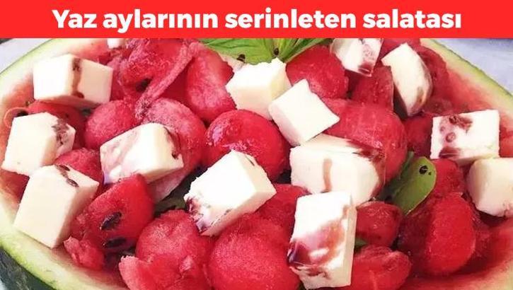 Yaz sıcaklığında klima etkisi yapıyor! Tadına doyamayacağınız karpuz salatası tarifi: Kaşık kaşık yemek isteyeceksiniz