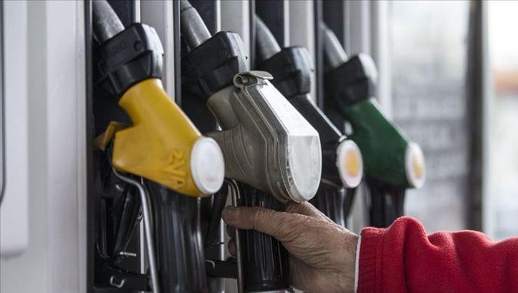 Benzine ve motorine zam var mı? Benzine ve motorine zam gelecek mi? Türkiye’de akaryakıt fiyatlarını yeniden hareketlendi