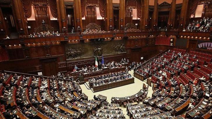 İtalya'da hükümet, 7 Ekim sonrası İsrail'e yeni silah ticareti yapılmadığını yineliyor