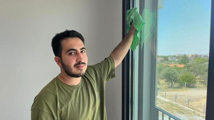 'Öğrenci işleri temizlik' Aralarında ünlü isimler de var