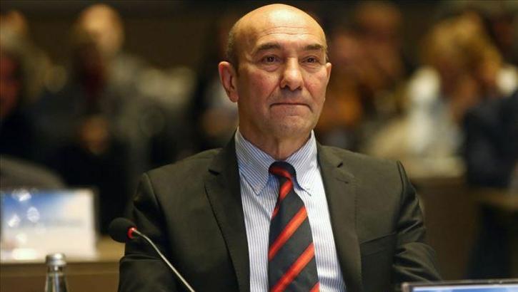 İzmir'de belediyeye operasyon