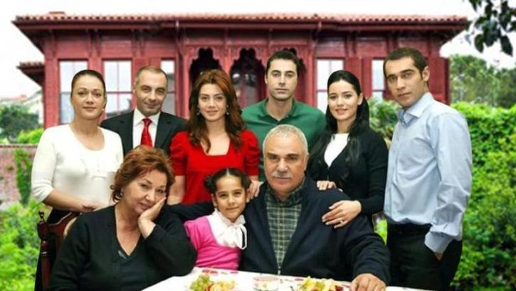 Yaprak Dökümü'nün unutulmaz köşkünü gören şaşkına dönüyor!