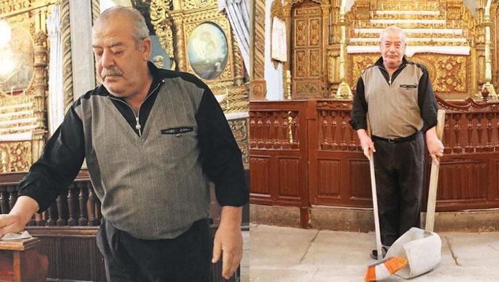 Kilisede tek başına!