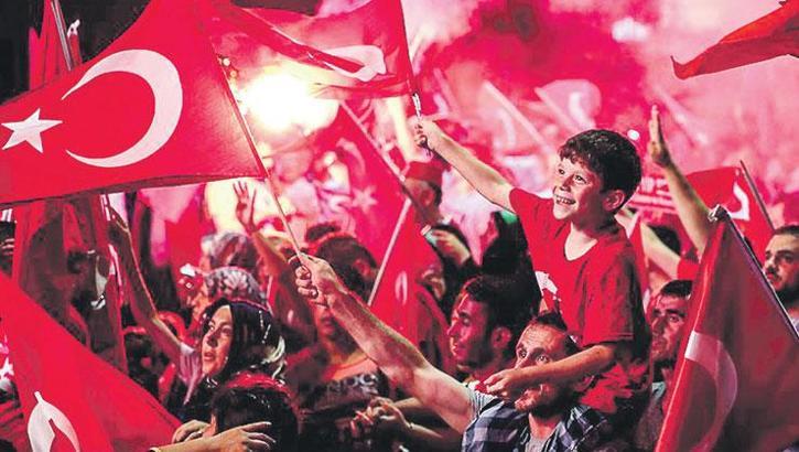 AK Parti'den 15 Temmuz Demokrasi ve Milli Birlik Günü mesajı