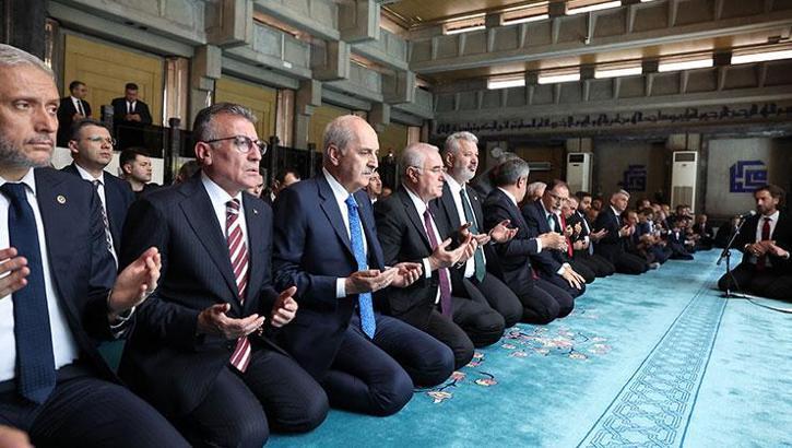 TBMM Başkanı Kurtulmuş, Mevlid-i Şerif Programı’na katıldı