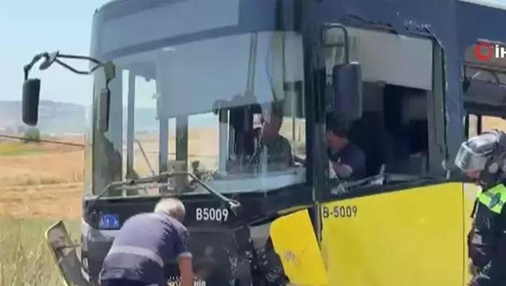 Otobüs ile otomobil kafa kafaya çarpıştı! Sürücü hayatını kaybetti