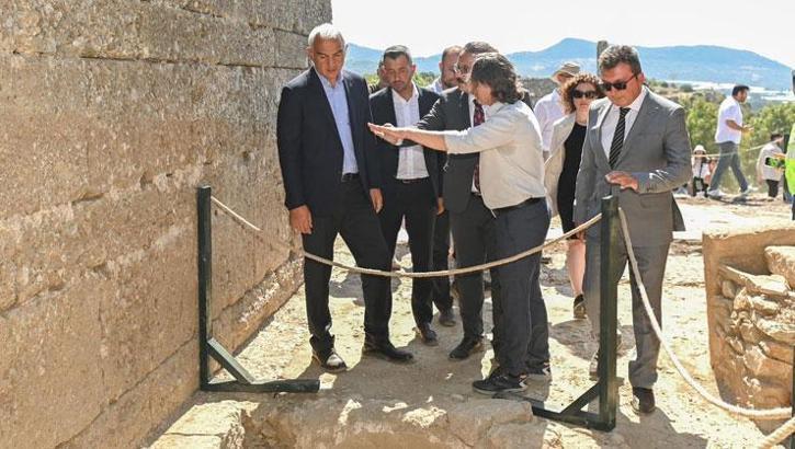 Aspendos’ta tarih yeniden doğuyor: Geleceğe Miras Projesi üç eşsiz eseri gün yüzüne çıkardı