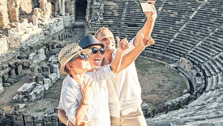 Turizim gelirinde tarihi rekor