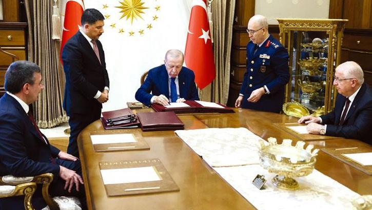 Genelkurmay başkanı değişti