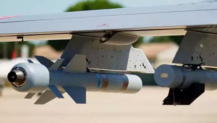 AKINCI'dan ALPAGUT ve EREN mühimmatı ile tam isabet! Görüntüler paylaşıldı