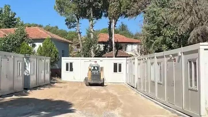 Sındırgı’da depremzedeler için konteynerler kuruldu
