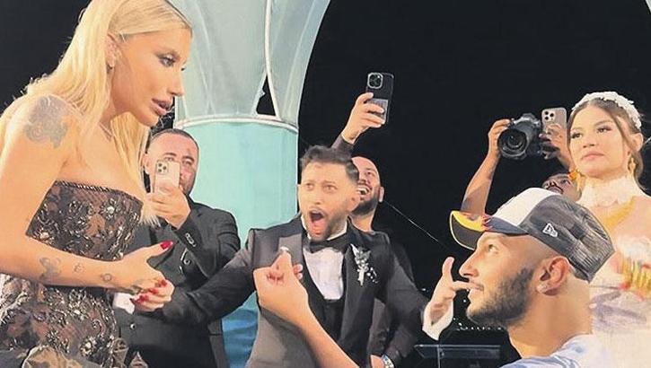 Sahnede evlilik teklifi alan İrem Derici 'evet' dedi
