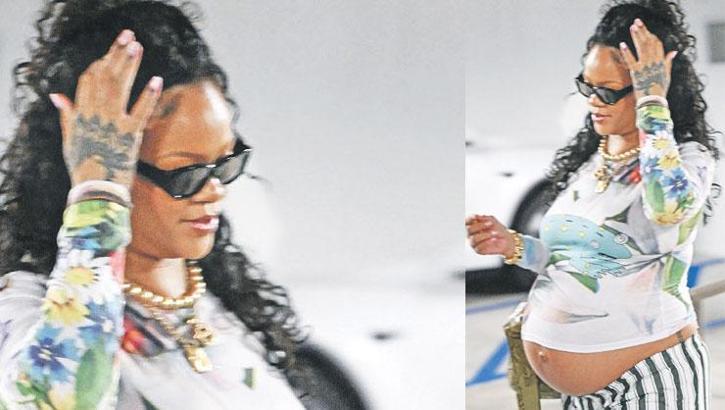 Rihanna'dan göbek şov