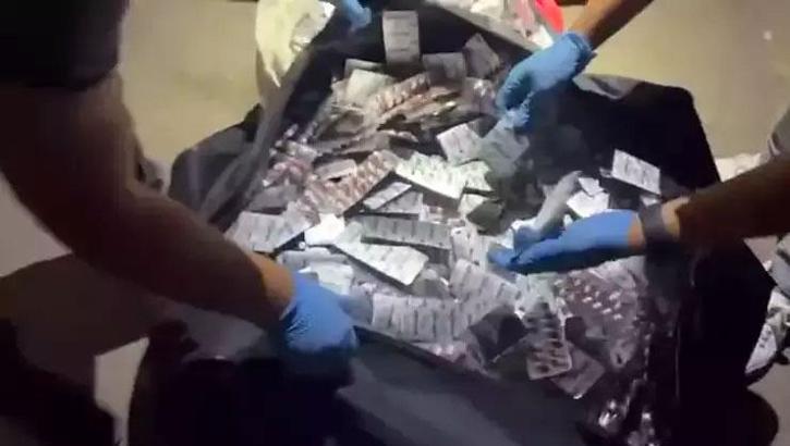 Diyarbakır’da 34 bin uyuşturucu hap ile 2 kilo kokain ele geçirildi