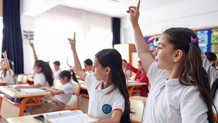 Okula dönüyorlar! 20 milyon öğrenci ders başı yapacak, ilk ders 'Yeşil Vatan'