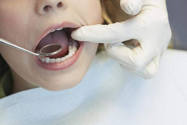 GLP-1 türevli obezite ilaçları diş kaybını artırıyor!