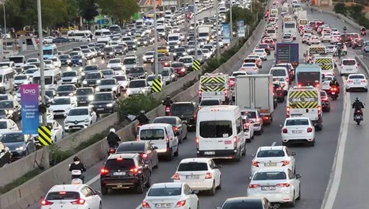 İstanbul'da trafik yoğunluğu yüzde 72'ye çıktı