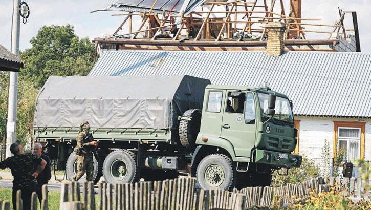 Rus İHA'ları sınırı aştı