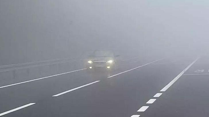 Bolu Dağı’nda yoğun sis, görüş mesafesi 25 metreye düştü