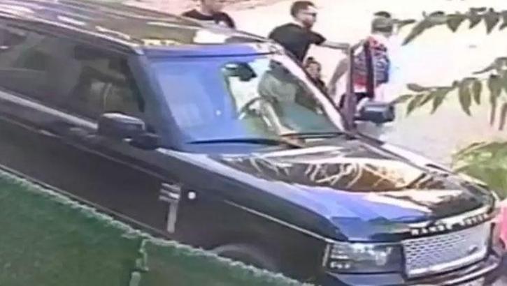 Sokakta hız yapan sürücüyü uyaran babaya tokat atmıştı! Bakan Yerlikaya: Şüpheliyi yakaladık